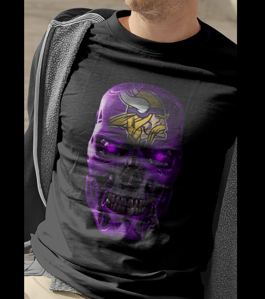 Vikings Skull Helmet Futuristic Purple Glowing Eyes T-Shirt