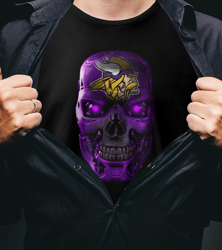 Vikings Skull Helmet Futuristic Purple Glowing Eyes T-Shirt