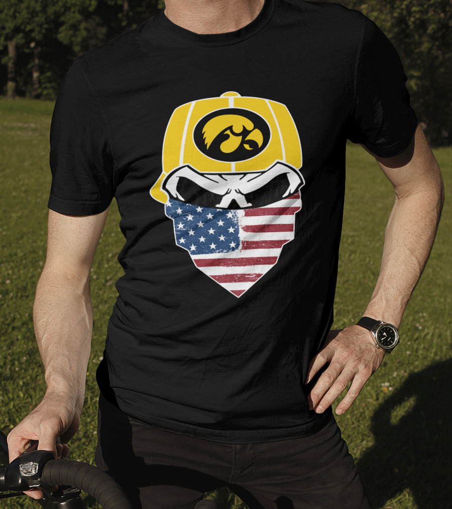 Hawkeyes Skull American Flag Bandana T-Shirt