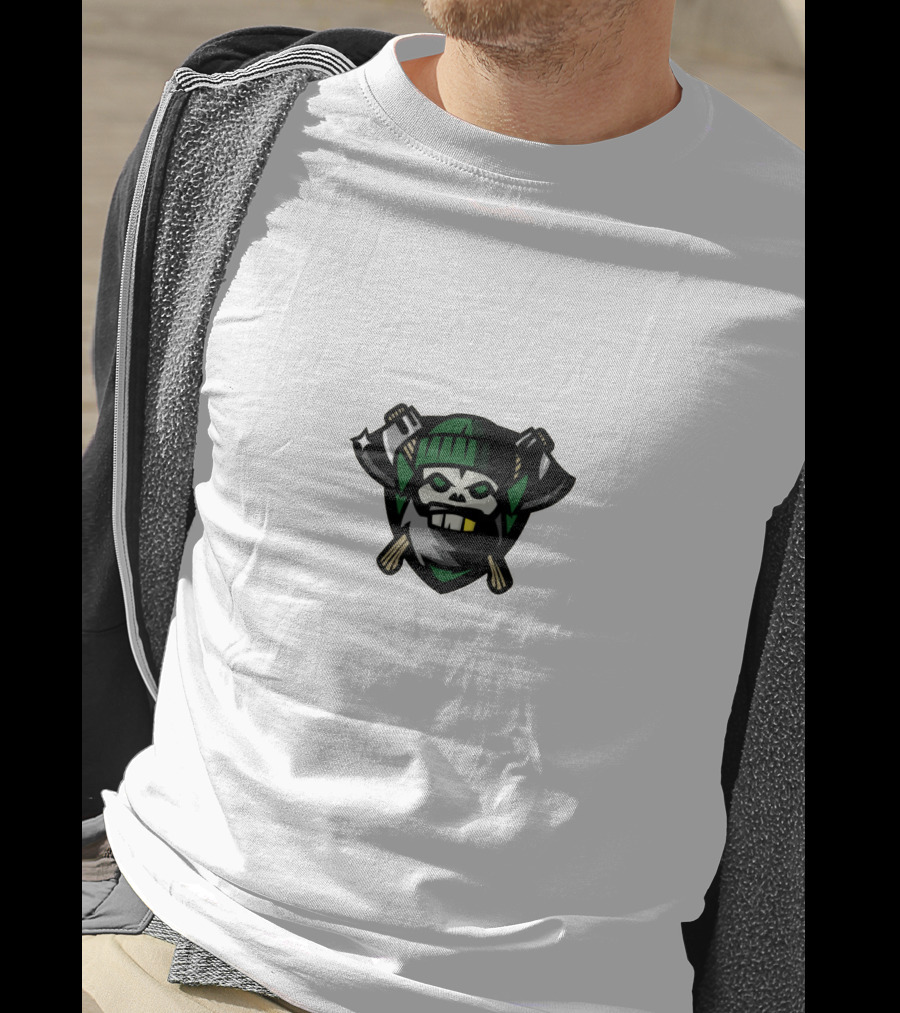 Chicago Huntsmen Skull With Crossed Axes And Green Beanie T-Shirt