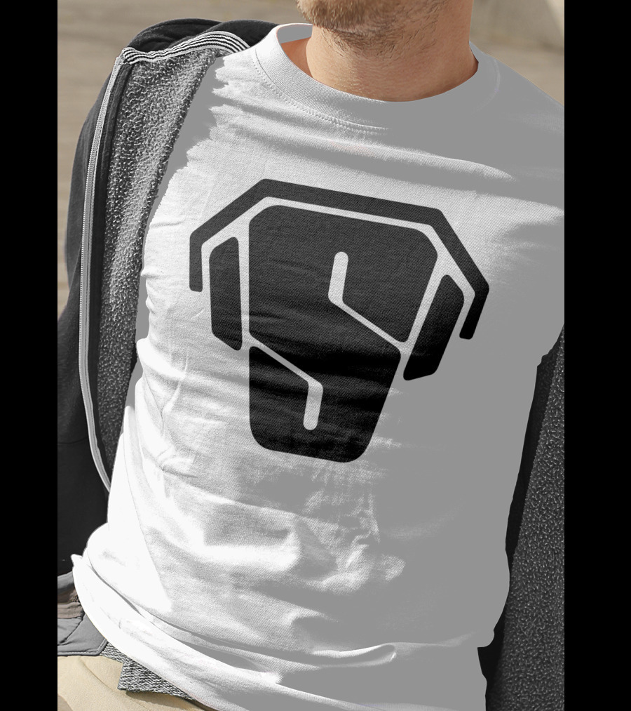RS Iconic Minimalist Logo T-Shirt