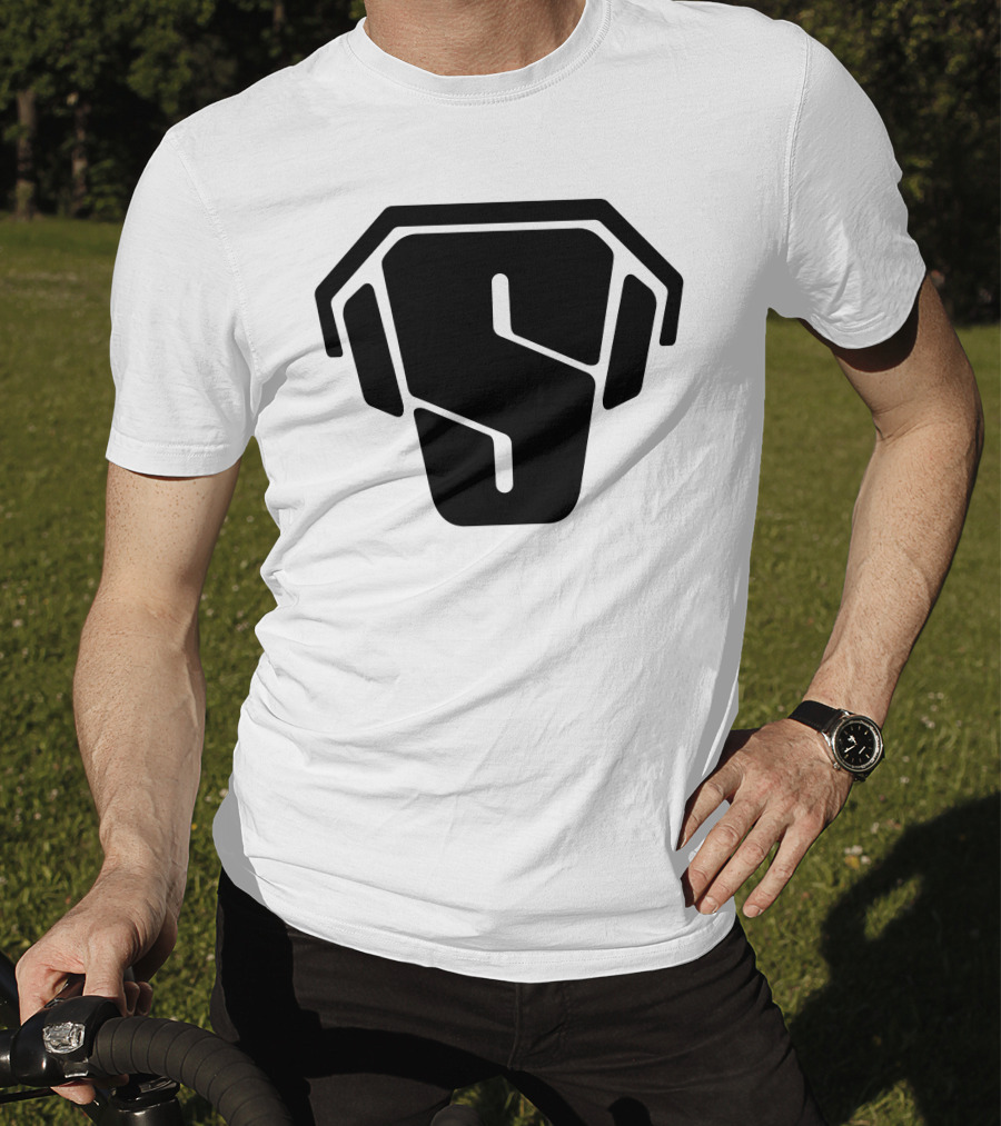 RS Iconic Minimalist Logo T-Shirt