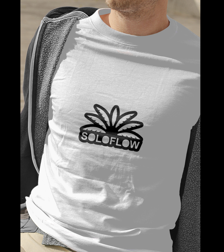 SOLOFLOW Cannabis Leaf Motif T-Shirt