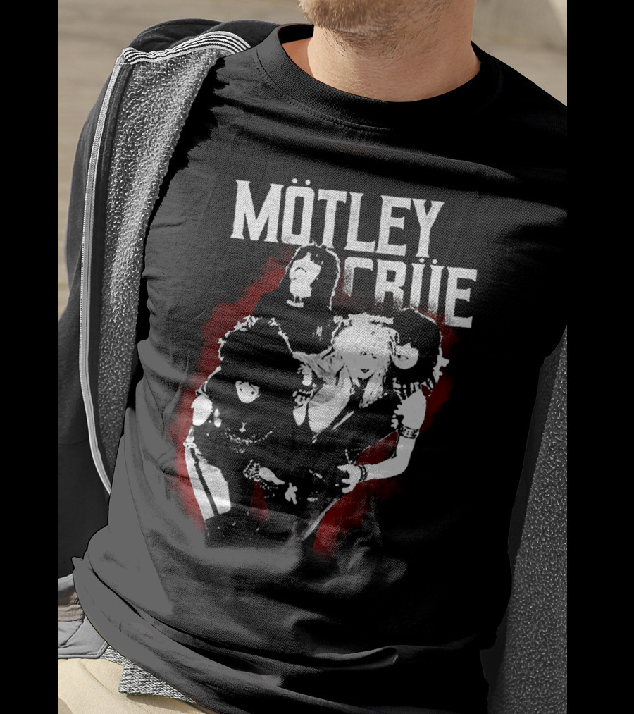 Mötley Crüe Vintage Band Photo Black And Red T-Shirt