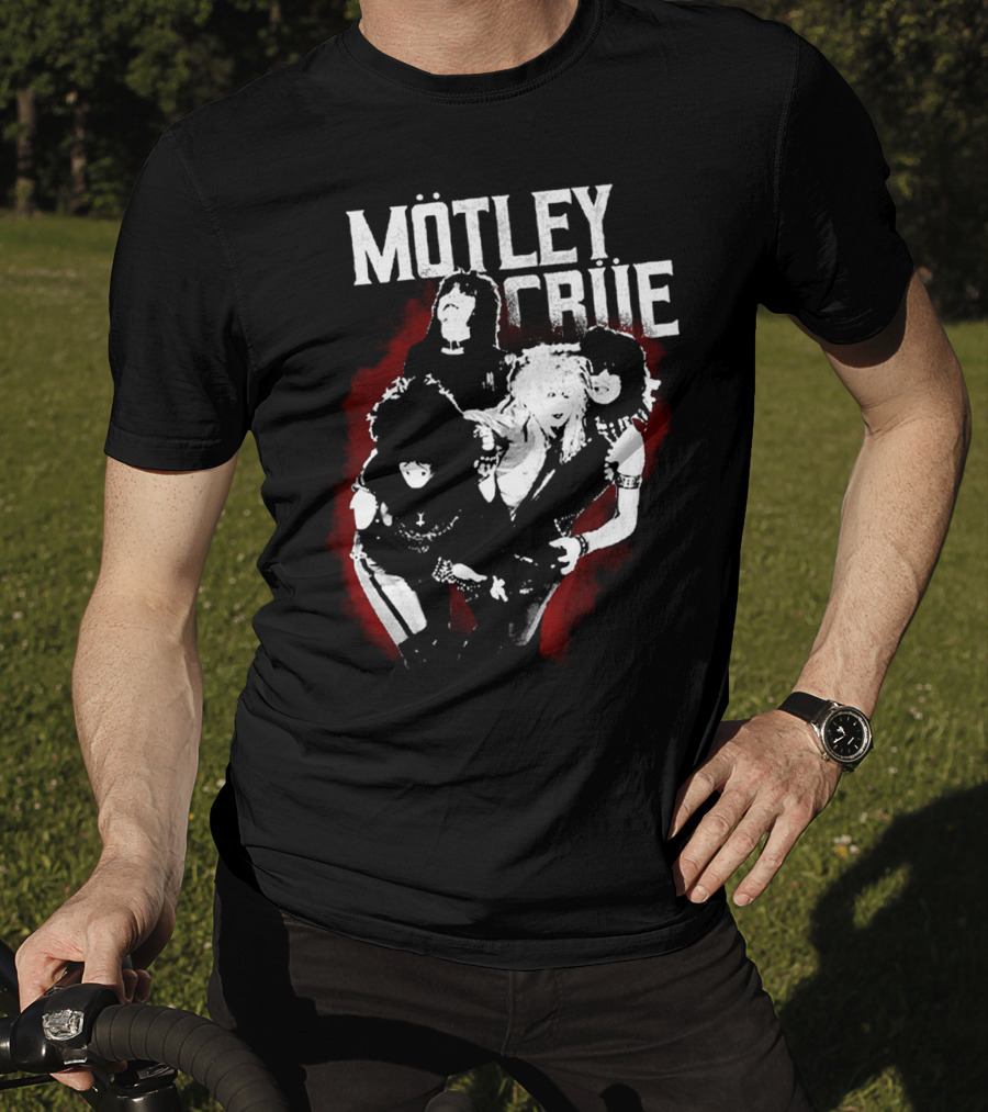 Mötley Crüe Vintage Band Photo Black And Red T-Shirt