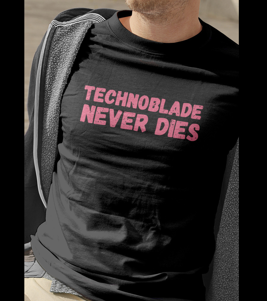 Technoblade Never Dies T-Shirt