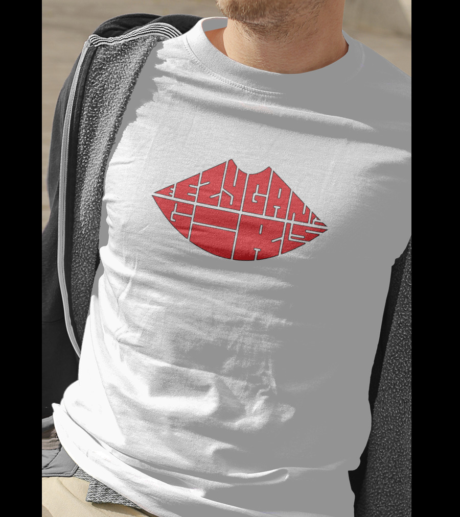 Eezygang Merch Eezygang Girls Red Lips T-Shirt