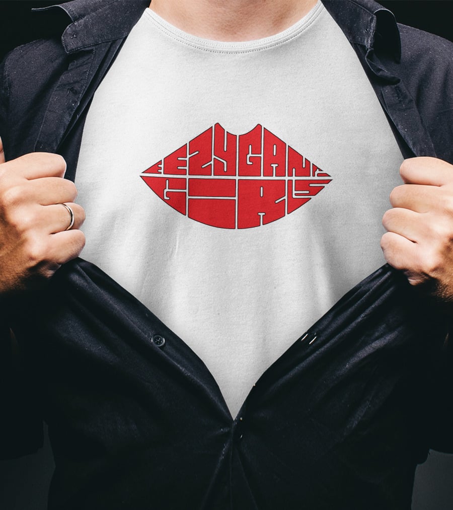 Eezygang Merch Eezygang Girls Red Lips T-Shirt