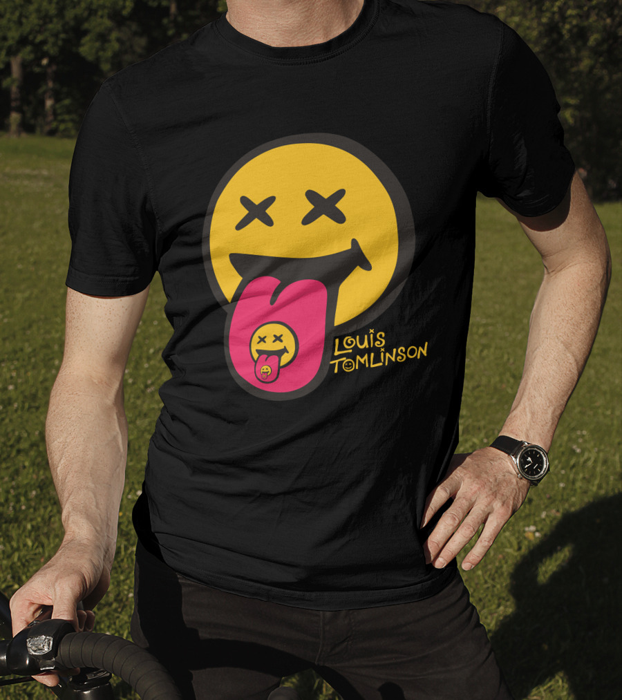 Louis Tomlinson Merch Smiley Face Tongue Out Summer T-Shirt