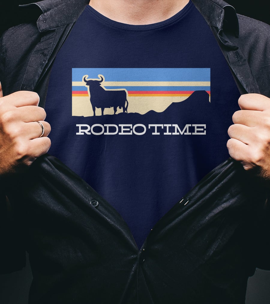 Rodeo Time Sunset Bull Silhouette By Dale Brisby T-Shirt