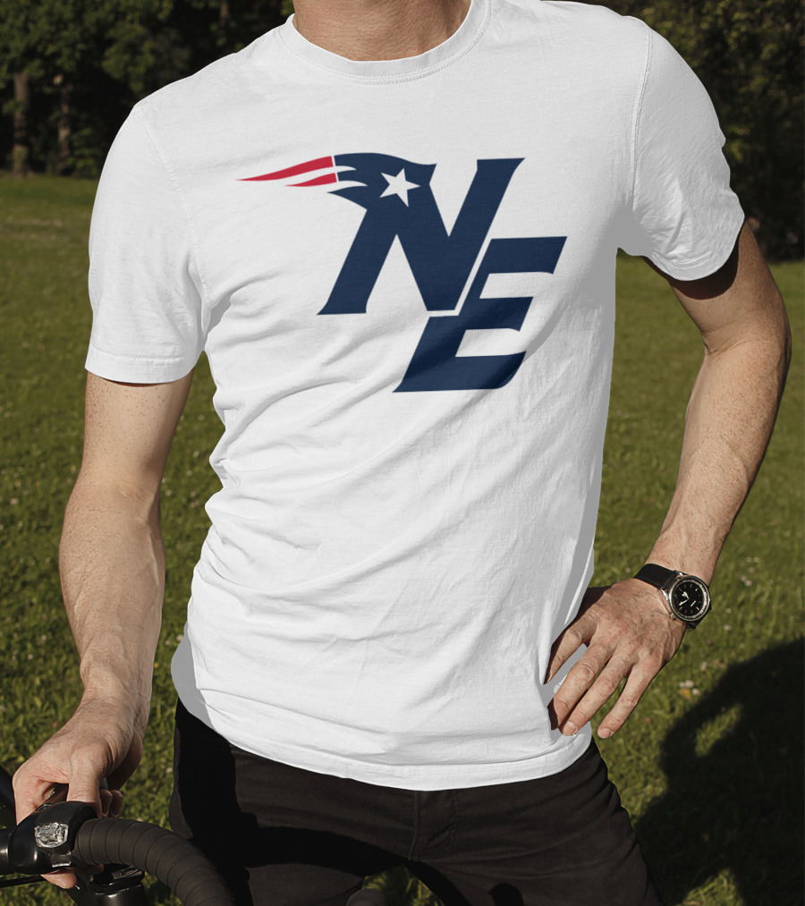 Kansas City Chiefs Logo If You Like Football Team NE Patriots T-Shirt