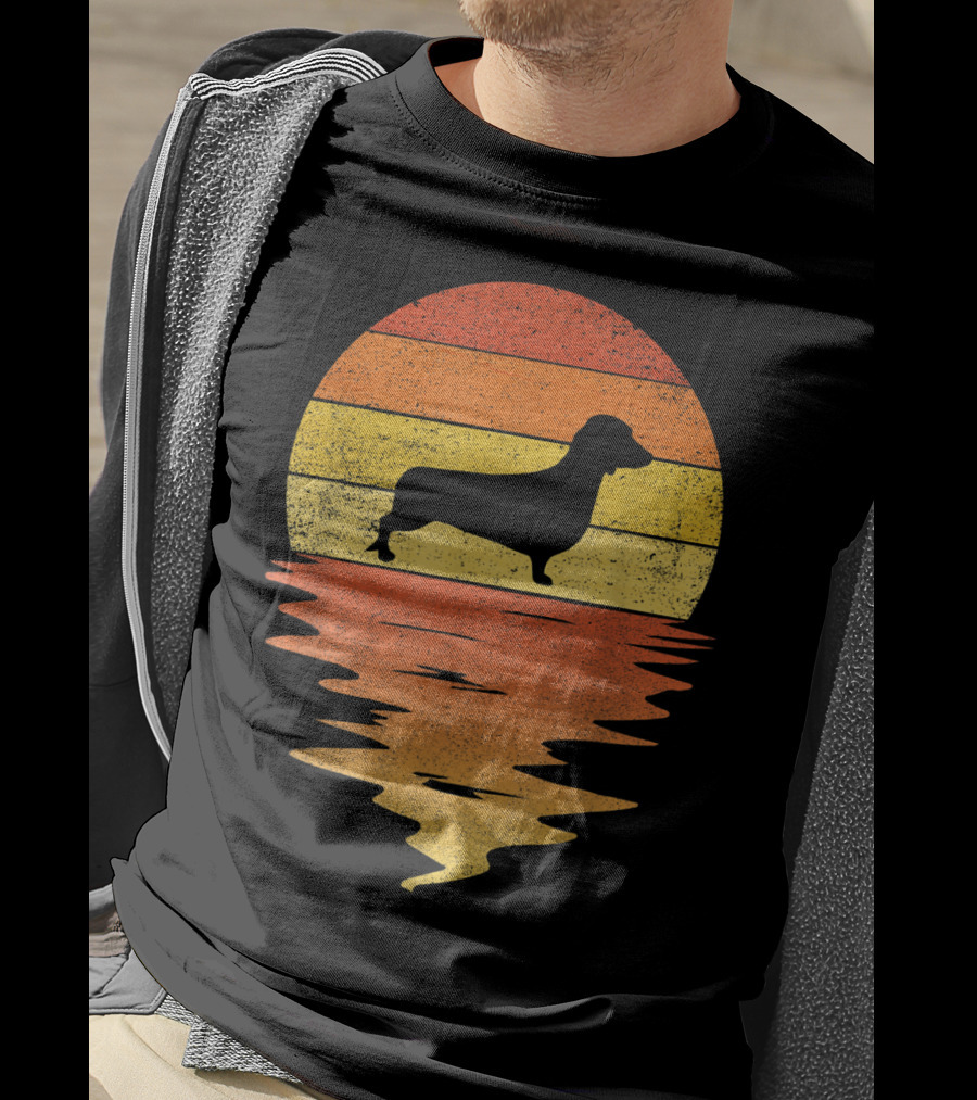 Dachshund Silhouette 70s Vintage Sunset T-Shirt