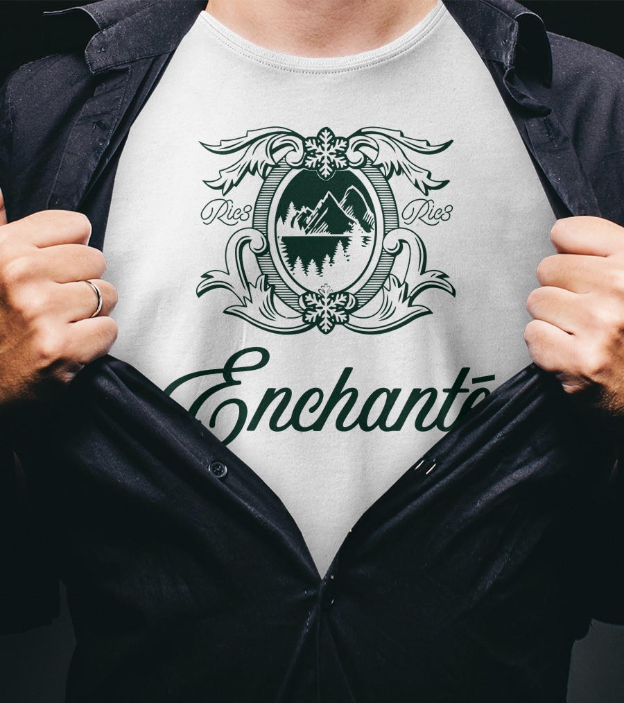 Enchanté Crest Mountain Lakeside Scenery T-Shirt