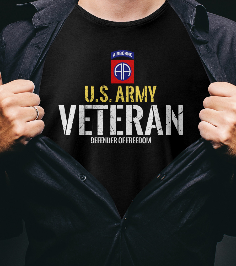 U.s. Army Veteran Airborne 82Nd Division Defender Of Freedom T-Shirt
