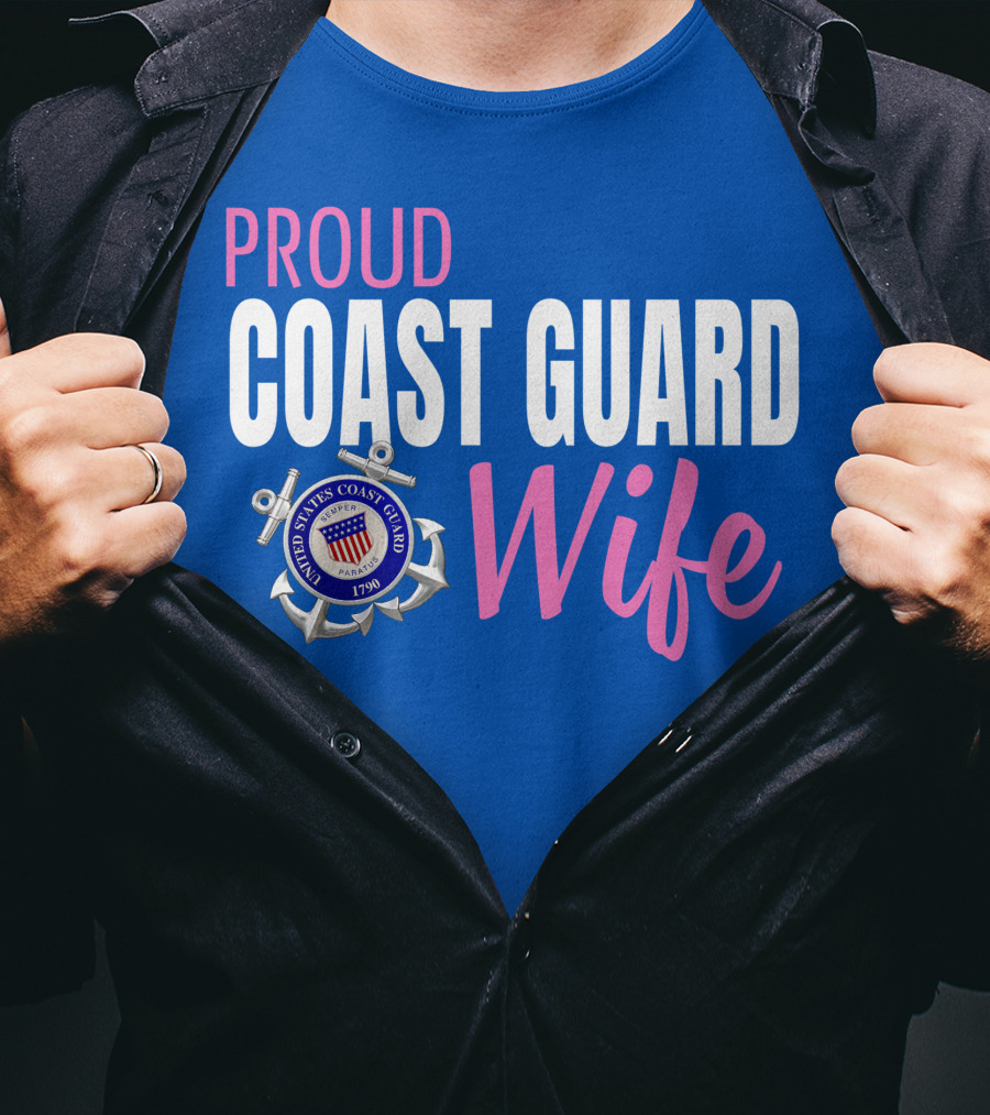 Proud Coast Guard Wife United States Coast Guard Emblem 1790 T-Shirt