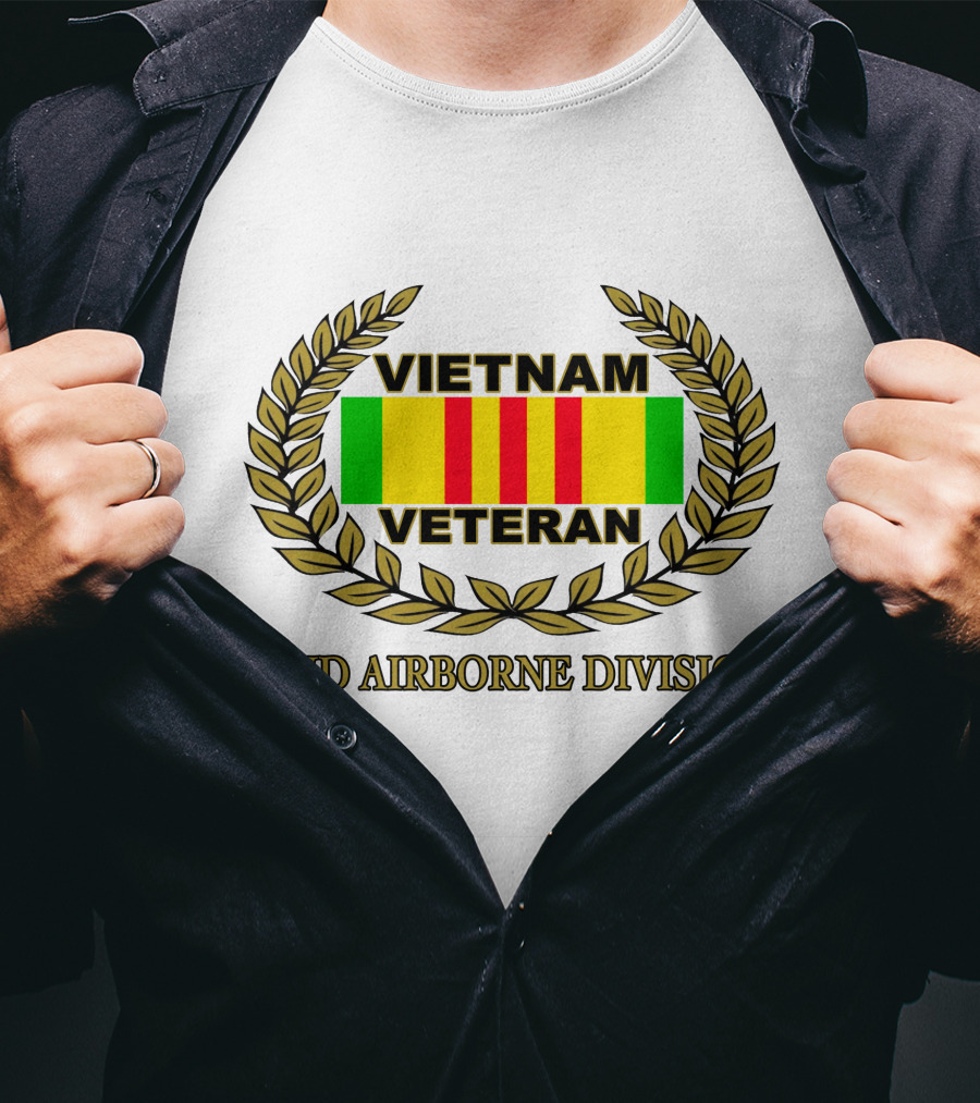 Vietnam Veteran 82Nd Airborne Division T-Shirt