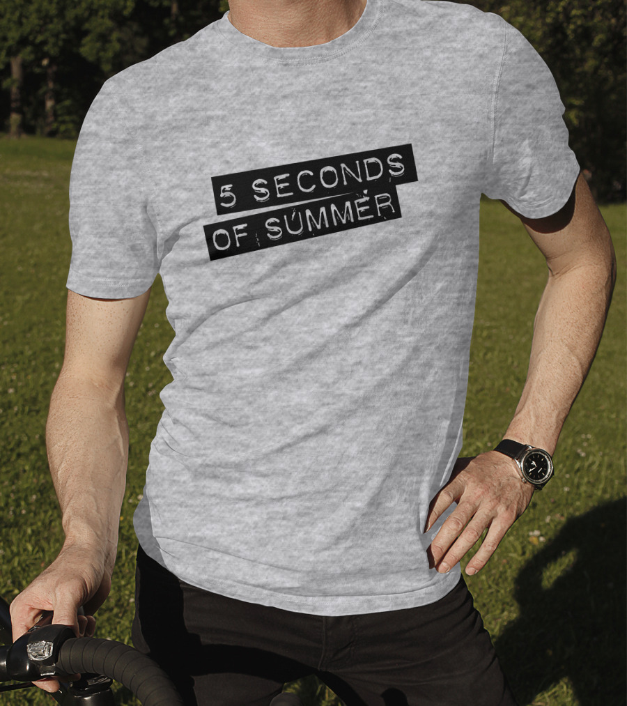 5 Seconds Of Summer Draped Black Text On Grey Background T-Shirt