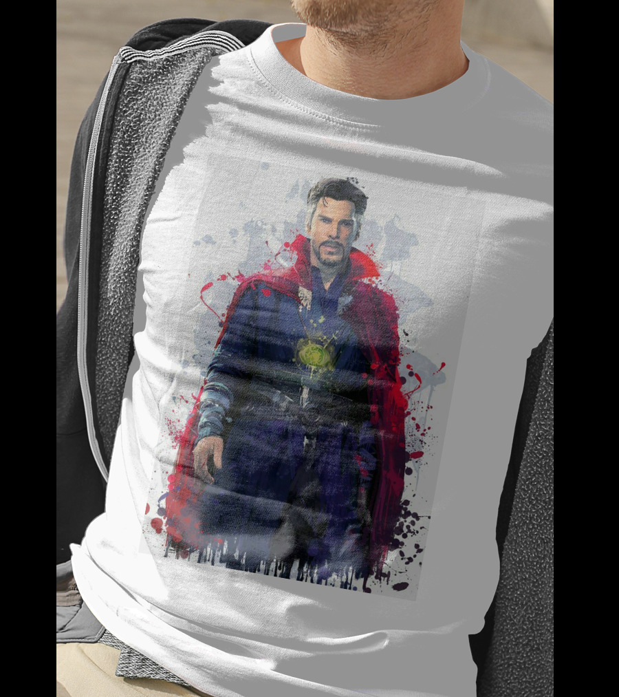 Doctor Strange Spellbinding Red Cloak And Magic Artistry T-Shirt