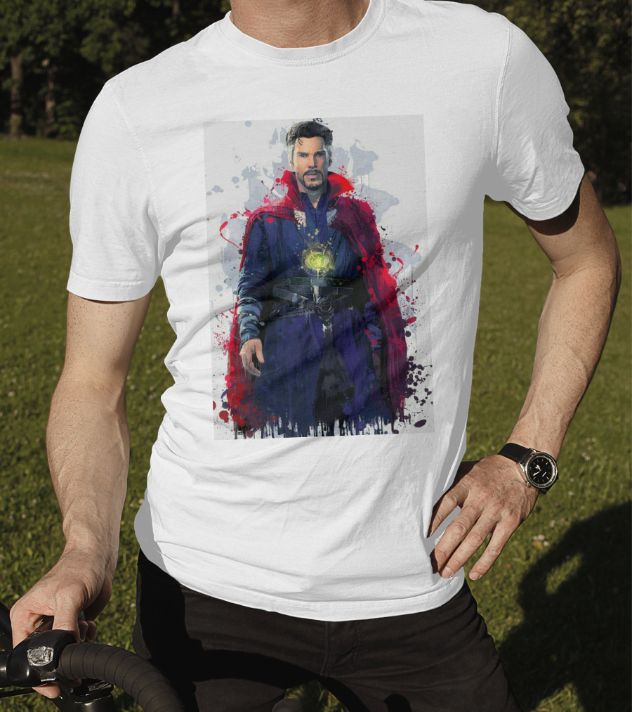 Doctor Strange Spellbinding Red Cloak And Magic Artistry T-Shirt