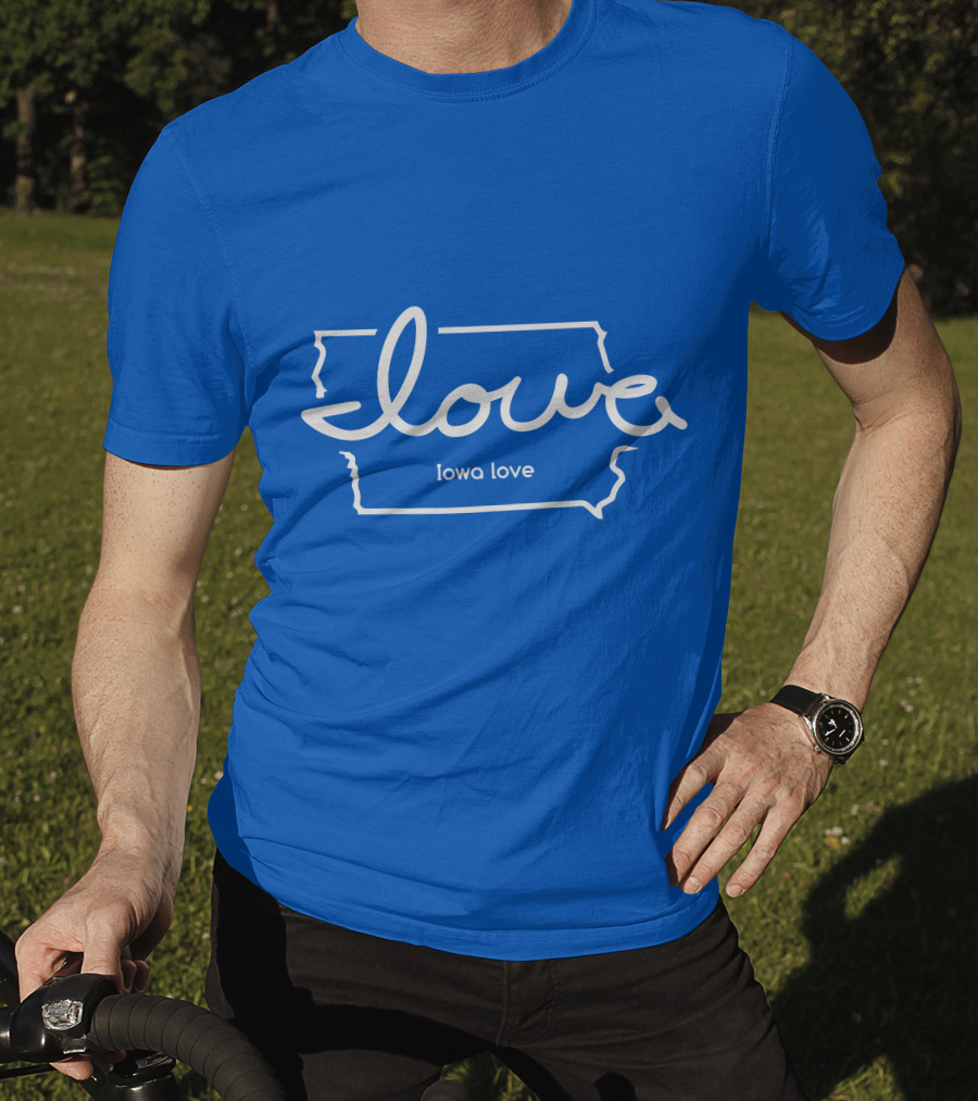 Iowa Love Map Outline T-Shirt