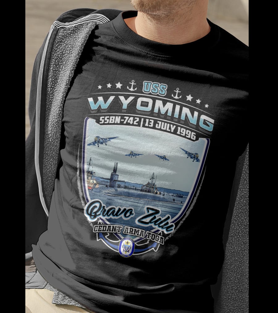Uss Wyoming Ssbn-742 13 July 1996 Bravo Zulu Cedant Arma Toga T-Shirt