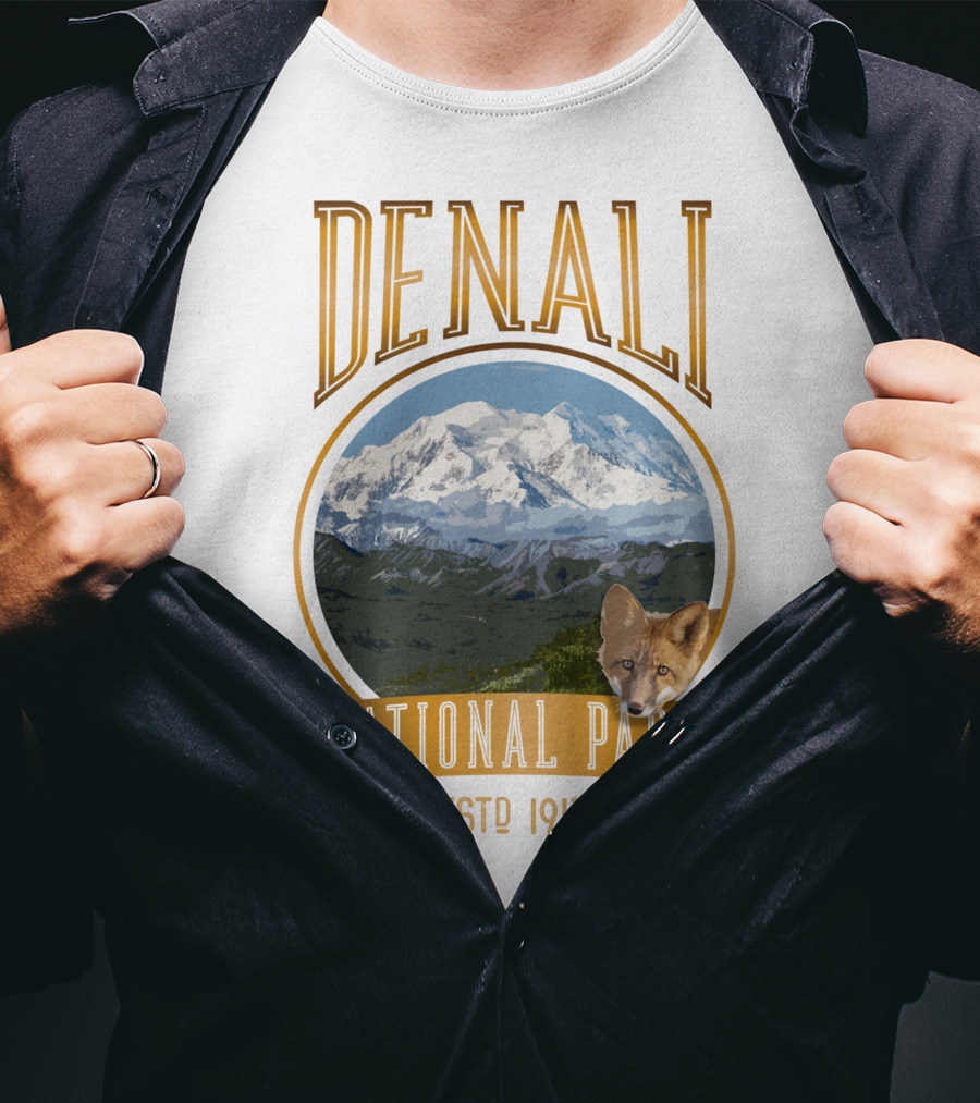 Denali National Park Estd 1917 With Mt. McKinley And Fox T-Shirt