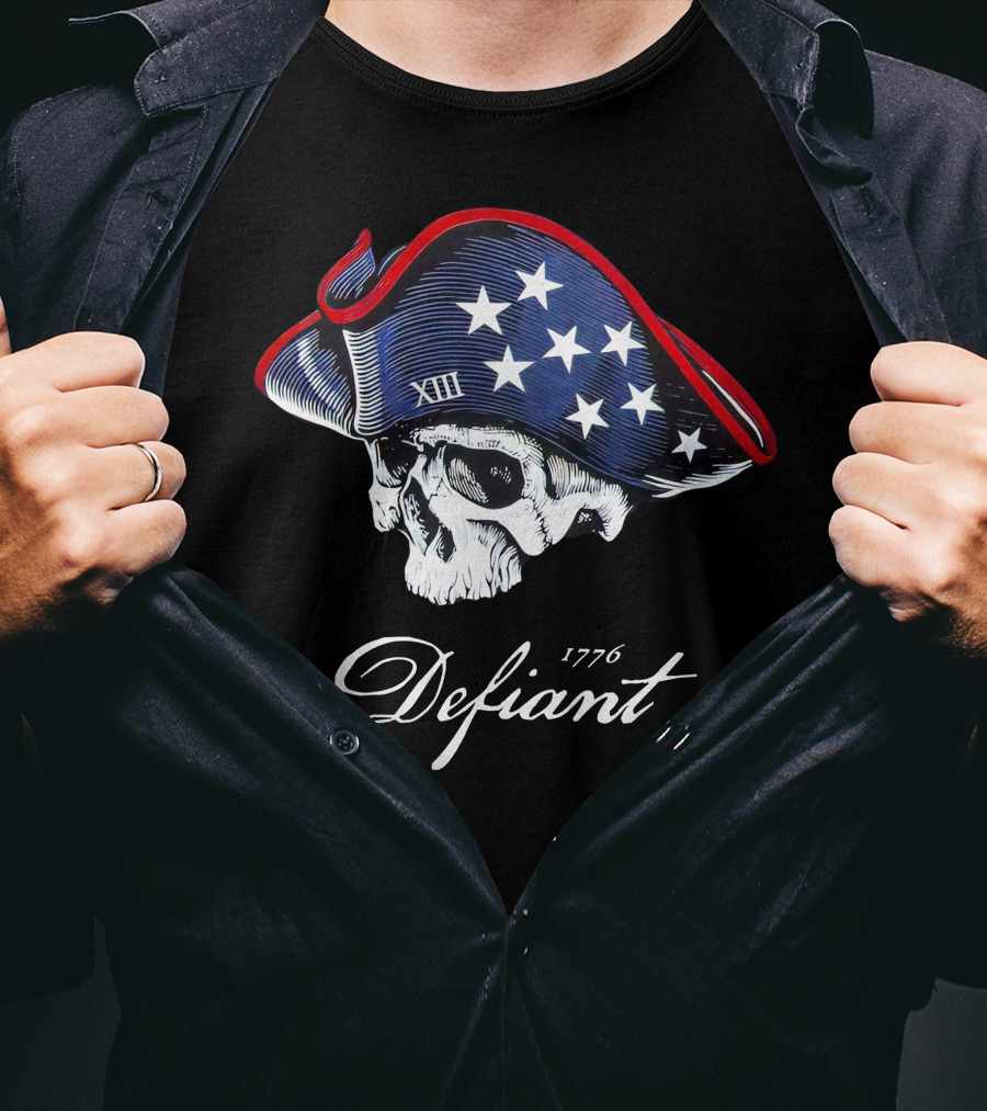 Defiant 1776 XIII Skull With Patriot Tricorn Hat Men's Fashion 3XL T-Shirt