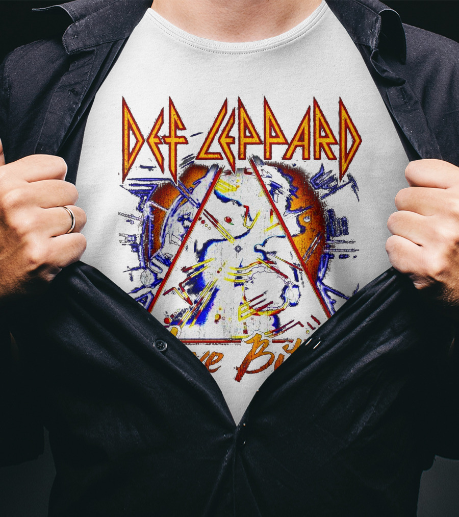 Def Leppard Love Bites Triangle T-Shirt