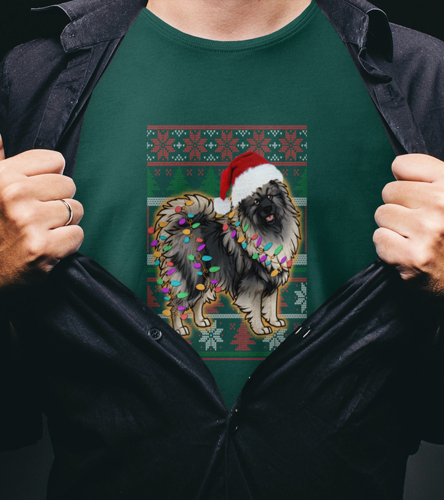 Keeshond Christmas Santa Hat And Lights Festive T-Shirt
