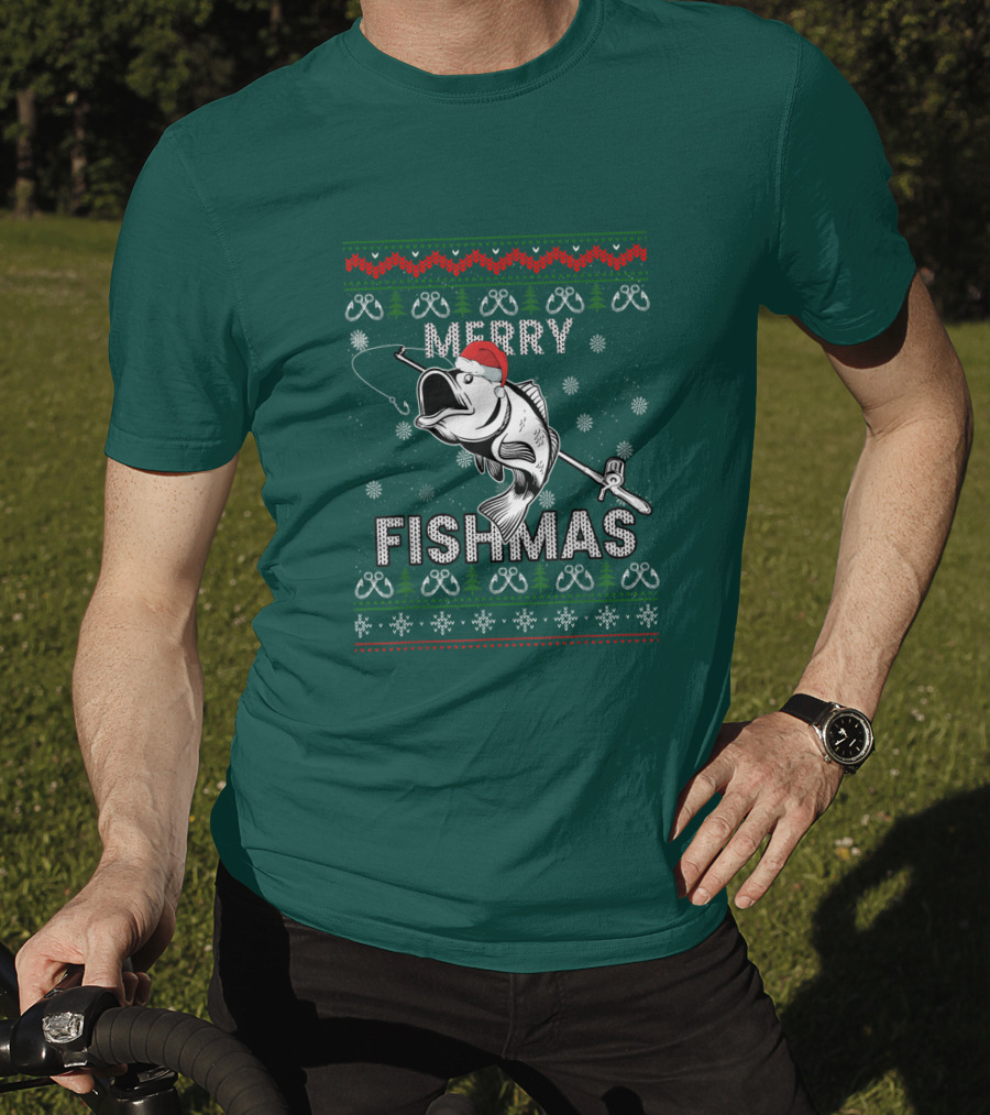 Merry Fishmas Fishing Santa Hat Bass Ugly Christmas T-Shirt