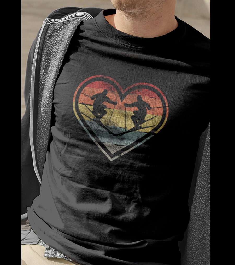 Vintage Skiing Heart Lover Winter Retro T-Shirt
