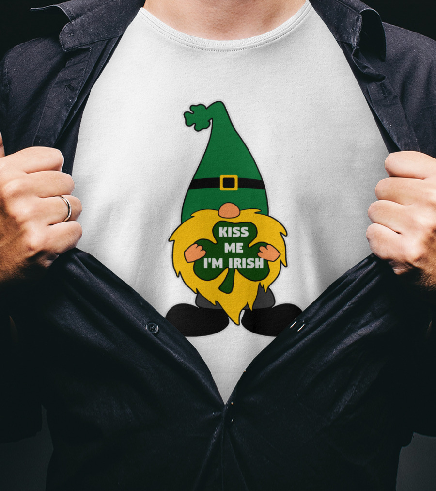 Kiss Me I'm Irish Leprechaun Gnome With Shamrock T-Shirt