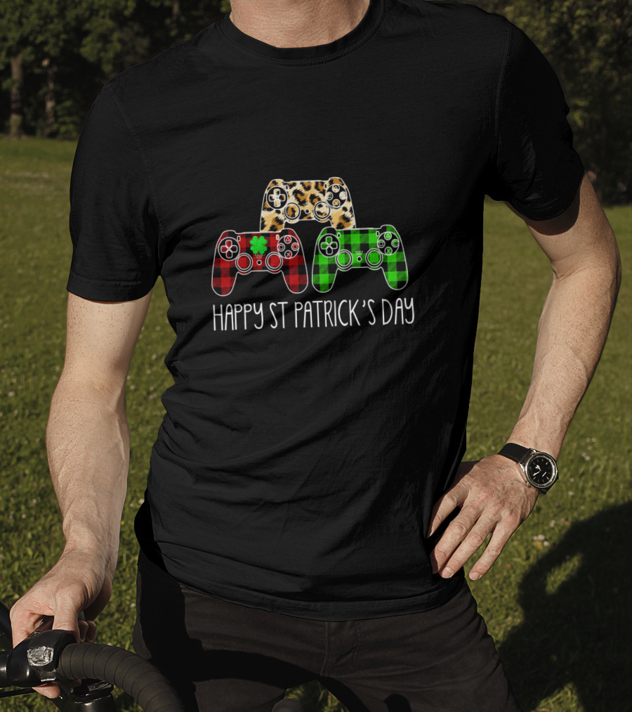 Happy St Patrick's Day Leopard Buffalo Plaid Video Games Gamer T-Shirt