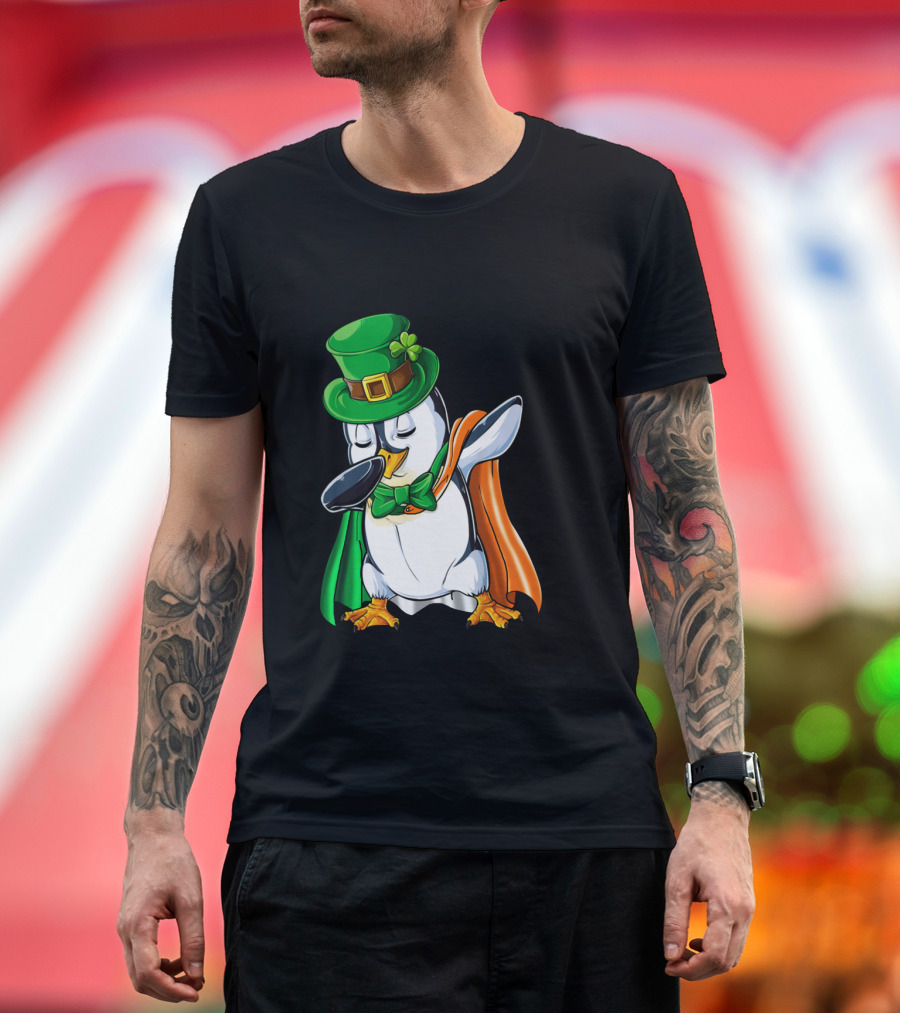 Penguin Dabbing Leprechaun Hat Irish Flag Cape T-Shirt