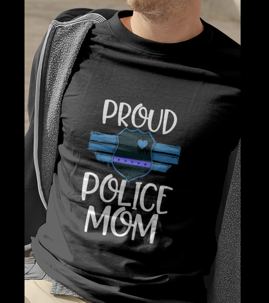 Proud Police Mom Thin Blue Line Badge Heart T-Shirt
