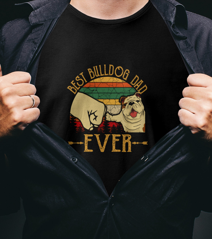 Best Bulldog Dad Ever Vintage Retro Fist Bump T-Shirt