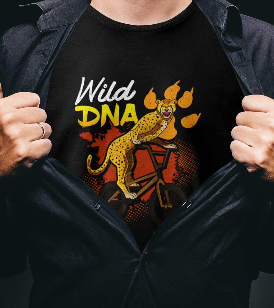 Wild DNA Bicycle Cheetah Biker Wildlife Lover T-Shirt