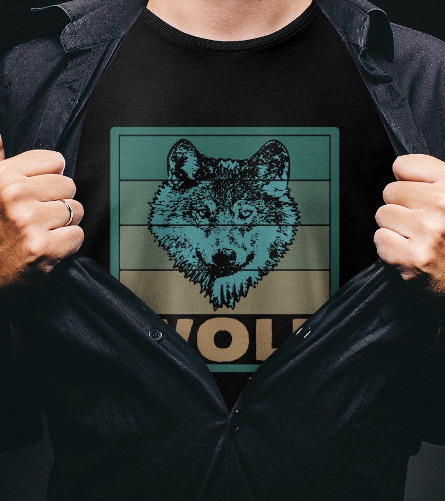 Wolf Wildlife Retro Striped T-Shirt