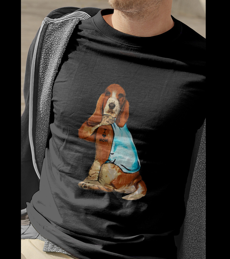 Basset Hound I Love Mom Tattoo Sitting T-Shirt