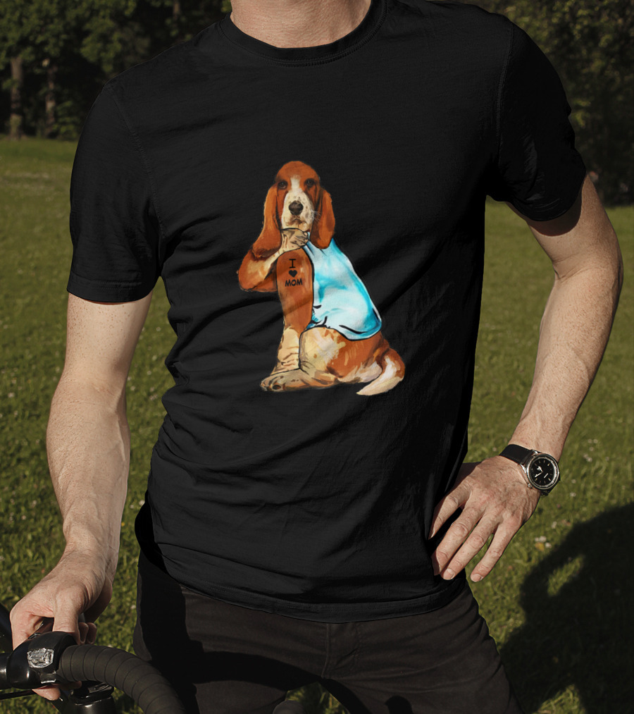 Basset Hound I Love Mom Tattoo Sitting T-Shirt