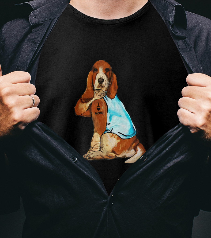Basset Hound I Love Mom Tattoo Sitting T-Shirt