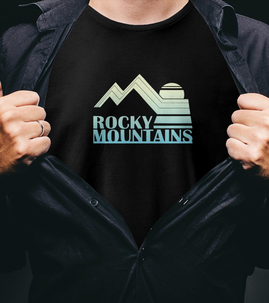 ROCKY MOUNTAINS Retro Sunset Logo Iconic Mountainscape T-Shirt