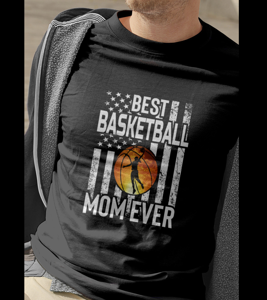Best Basketball Mom Ever Vintage American Flag Basketball Dunk T-Shirt