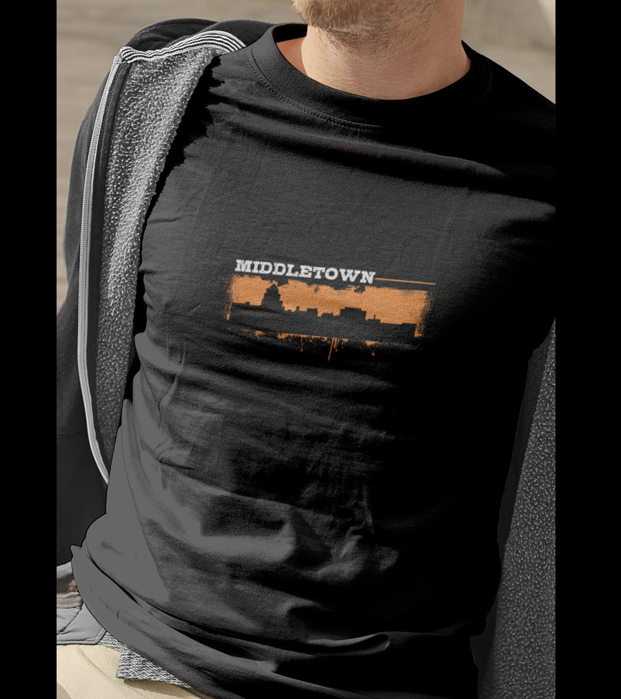 Middletown Connecticut Skyline Graffiti Style Urban T-Shirt