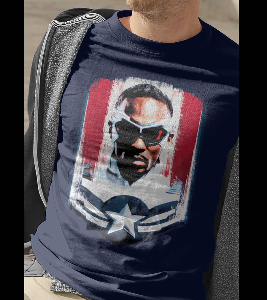 Marvel Captain America Sam Wilson Falcon Soldier Iconic Shield T-Shirt