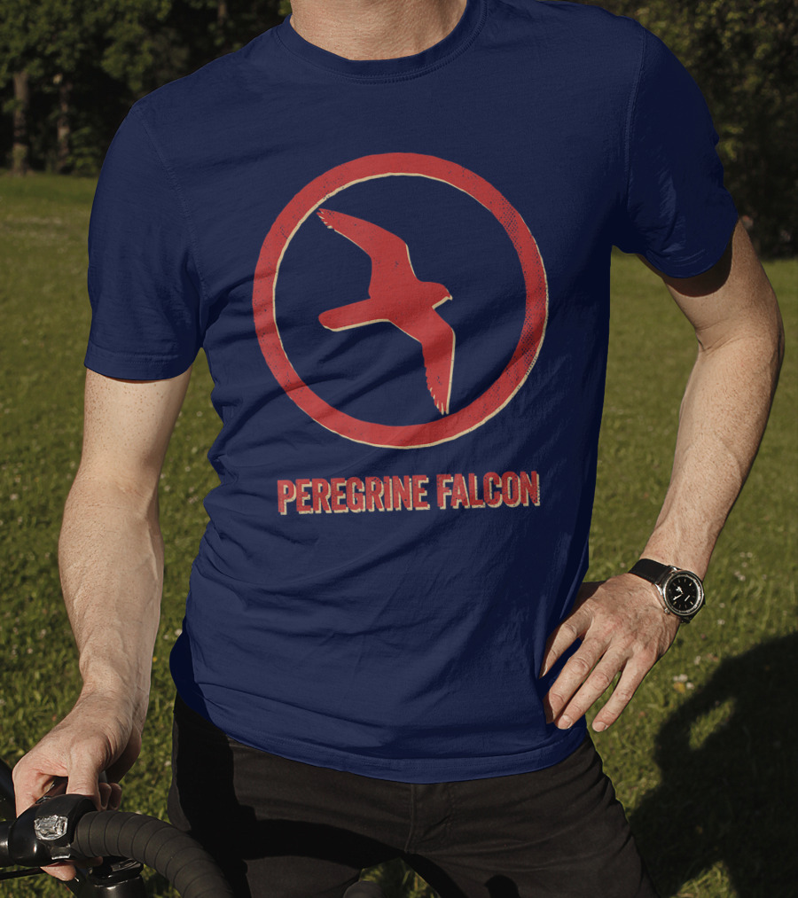 Peregrine Falcon Lover Vintage Style Animal Emblem T-Shirt