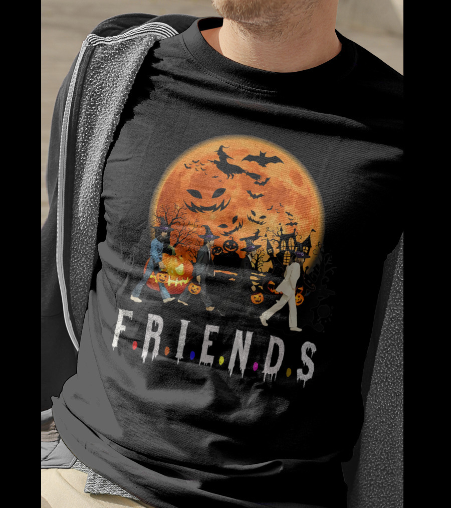 FRIENDS Funnycharacters Halloween Moon Trick Or Treat T-Shirt