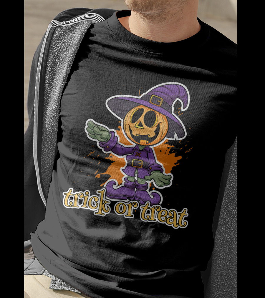 Trick Or Treat Funny Halloween Pumpkin In Witch Hat T-Shirt