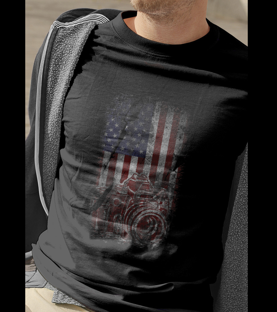 American Patriotic Photography Distressed Grunge USA Flag Camera T-Shirt