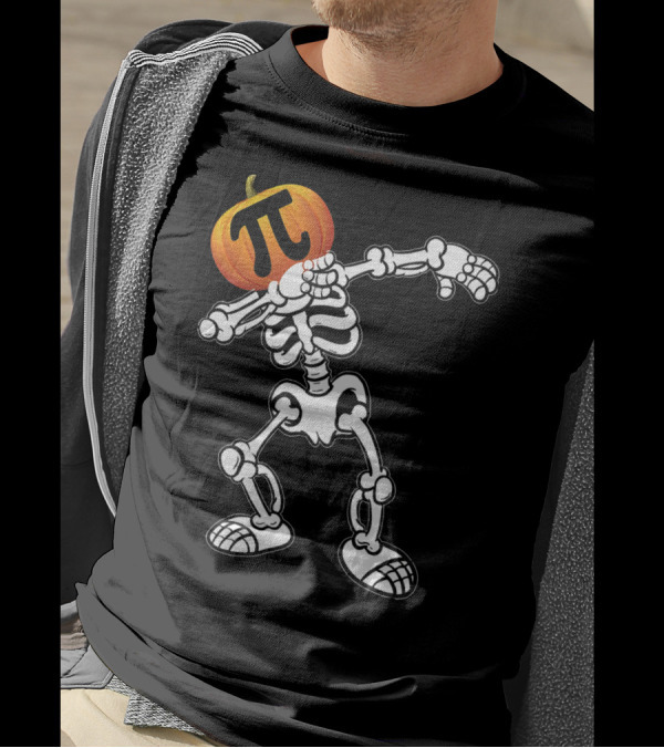 Funny Halloween Skeleton Dabbing Pumpkin Pi Math T-Shirt